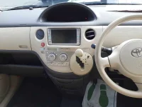 Toyota SIENTA лот № 70061 оценка R  с аукциона в Японии 8