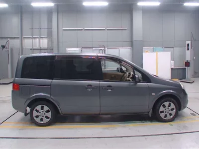 Nissan LAFESTA