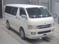 Toyota HIACE VAN лот № 10027 оценка 3  с аукциона в Японии 4
