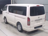 Toyota HIACE VAN лот № 10027 оценка 3  с аукциона в Японии 5