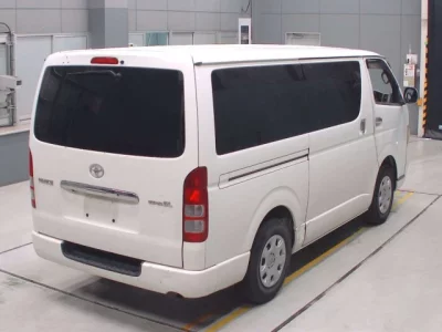 Toyota HIACE VAN  с аукциона в Японии