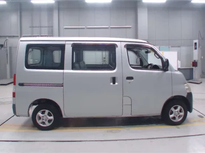 Toyota LiteAce Van