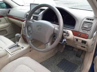 Toyota PROGRES лот № 30237 оценка 4  с аукциона в Японии 6