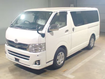 Toyota HiAce Van