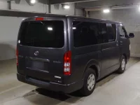 Toyota HIACE VAN лот № 62042 оценка RA  с аукциона в Японии 1