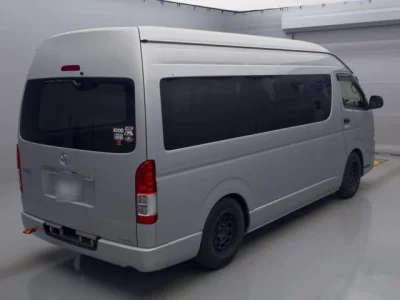 Toyota HIACE VAN  с аукциона в Японии