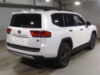 Toyota LAND CRUISER лот № 2064 оценка 5  с аукциона в Японии 1