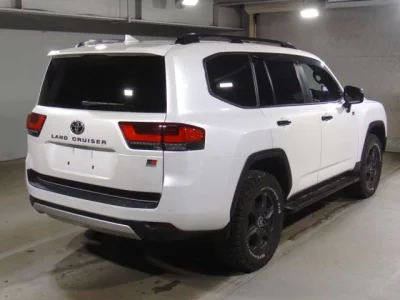 Toyota LAND CRUISER  с аукциона в Японии