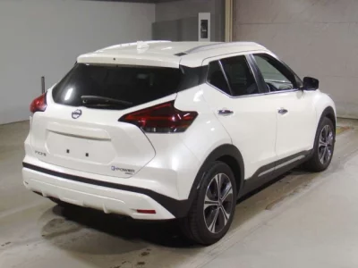 Nissan KICKS