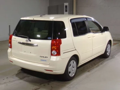 Toyota RAUM