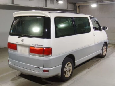 Toyota HIACE REGIUS