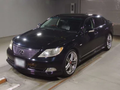 Lexus LS