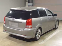 Toyota WISH лот № 33007 оценка R  с аукциона в Японии 1
