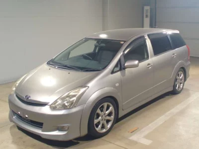 Toyota WISH  с аукциона в Японии