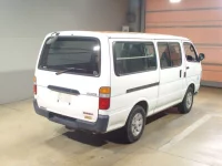 Toyota HIACE VAN лот № 62090 оценка 3  с аукциона в Японии 1