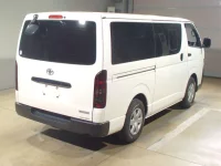 Toyota HIACE VAN лот № 62083 оценка R  с аукциона в Японии 1