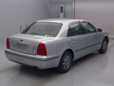 Toyota PROGRES  с аукциона в Японии