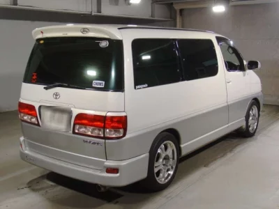 Toyota HIACE REGIUS  с аукциона в Японии