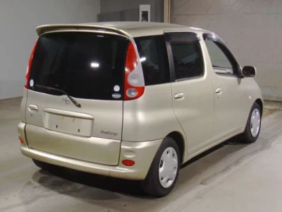 Toyota FUNCARGO  с аукциона в Японии