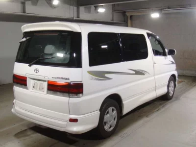 Toyota HIACE REGIUS  с аукциона в Японии