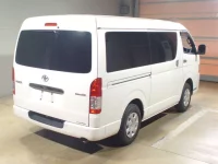 Toyota HIACE VAN лот № 62095 оценка 4.5  с аукциона в Японии 1