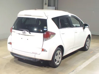 Toyota RACTIS  с аукциона в Японии
