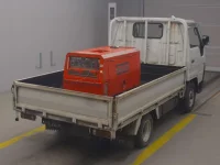 Toyota HIACE TRUCK лот № 62005 оценка R  с аукциона в Японии 1