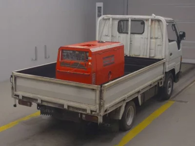 Toyota HIACE TRUCK  с аукциона в Японии