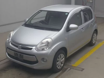 Toyota PASSO  с аукциона в Японии