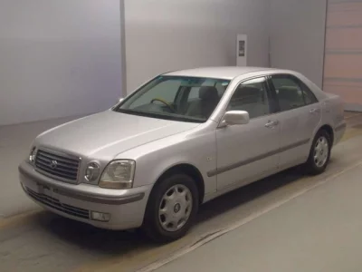 Toyota PROGRES  с аукциона в Японии