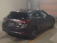 Mazda AXELA лот № 30033 оценка 4  с аукциона в Японии 1