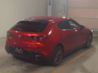 Mazda MAZDA3 лот № 30027 оценка RA  с аукциона в Японии 1