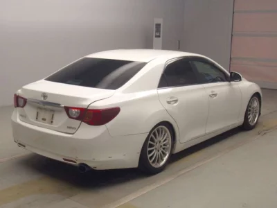 Toyota MARK X  с аукциона в Японии