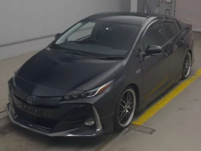 Toyota Prius PHV