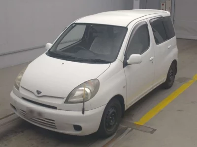 Toyota FUNCARGO  с аукциона в Японии
