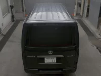 Toyota HIACE VAN лот № 8043 оценка R  с аукциона в Японии 6