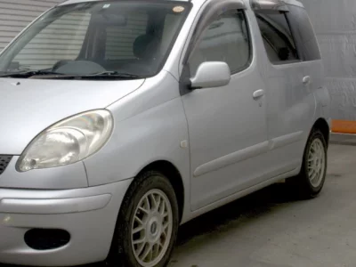 Toyota FUNCARGO  с аукциона в Японии