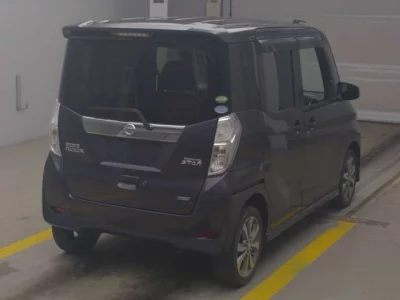 Nissan DAYZ ROOX  с аукциона в Японии