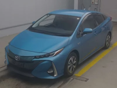 Toyota Prius PHV
