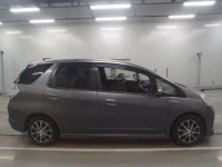 Honda FIT SHUTTLE лот № 30043 оценка 3.5  с аукциона в Японии 2