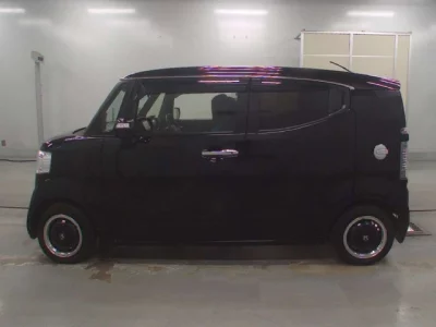 Honda N-Box Slash