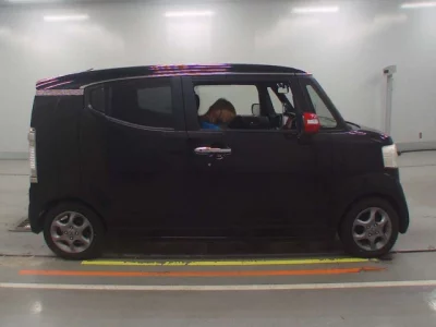 Honda N BOX SLASH