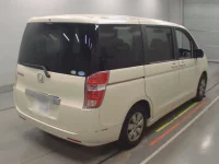 Honda STEP WAGON лот № 30015 оценка 3.5  с аукциона в Японии 1