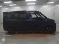 Honda STEP WAGON лот № 30126 оценка 4.5  с аукциона в Японии 2