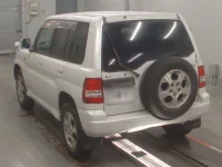 Mitsubishi PAJERO IO лот № 30060 оценка R  с аукциона в Японии 5