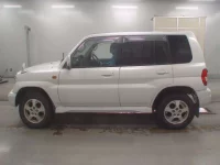 Mitsubishi PAJERO IO лот № 30060 оценка R  с аукциона в Японии 3