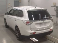 Mitsubishi OUTLANDER лот № 36141 оценка 4  с аукциона в Японии 5