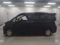 Honda STEP WAGON лот № 10390 оценка RA  с аукциона в Японии 3