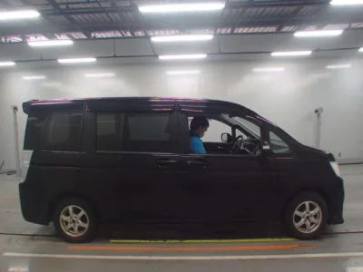 Honda STEP WAGON  с аукциона в Японии