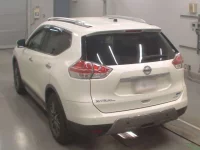 Nissan X-TRAIL лот № 30660 оценка 4  с аукциона в Японии 5